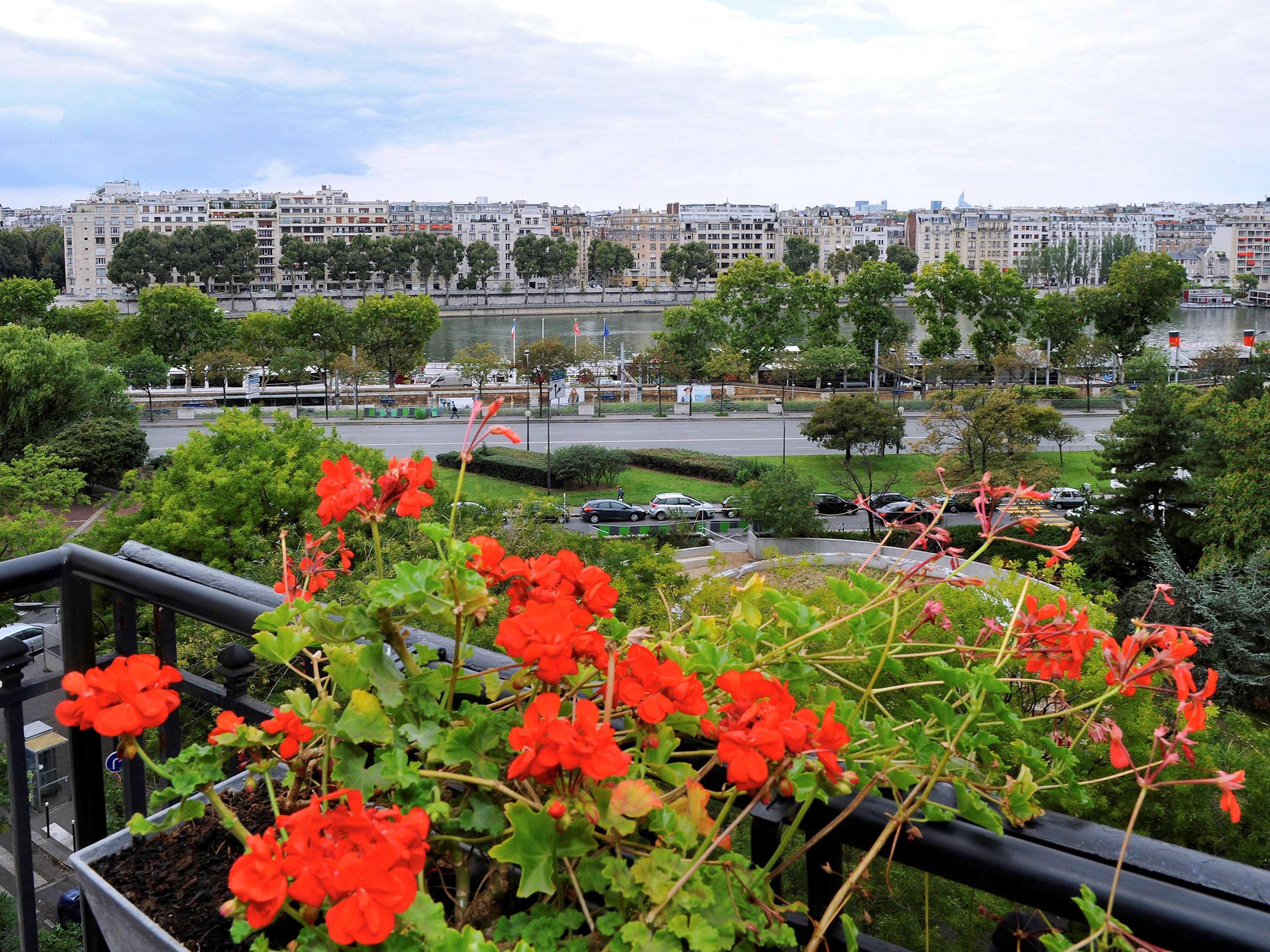 Mercure Paris Tour Eiffel Pont Mirabeau Buitenkant foto