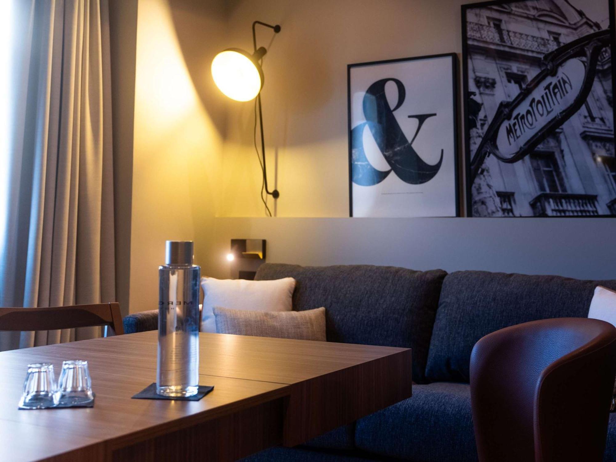 Mercure Paris Tour Eiffel Pont Mirabeau Buitenkant foto